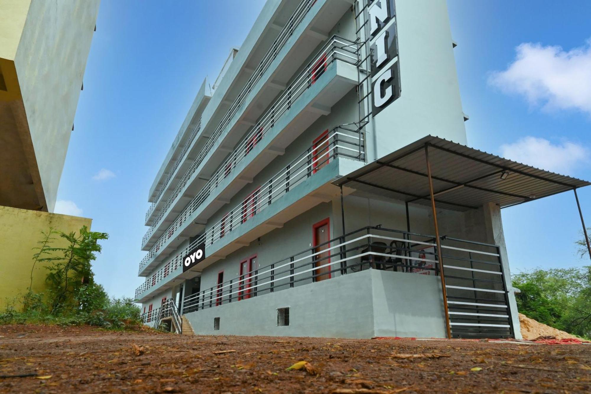 Hotel O Titanic Jamul Exterior foto